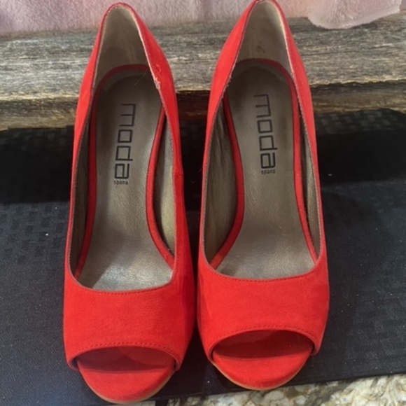 Red Open Toe High Heels Size 6 1/2 - Picture 2 of 15